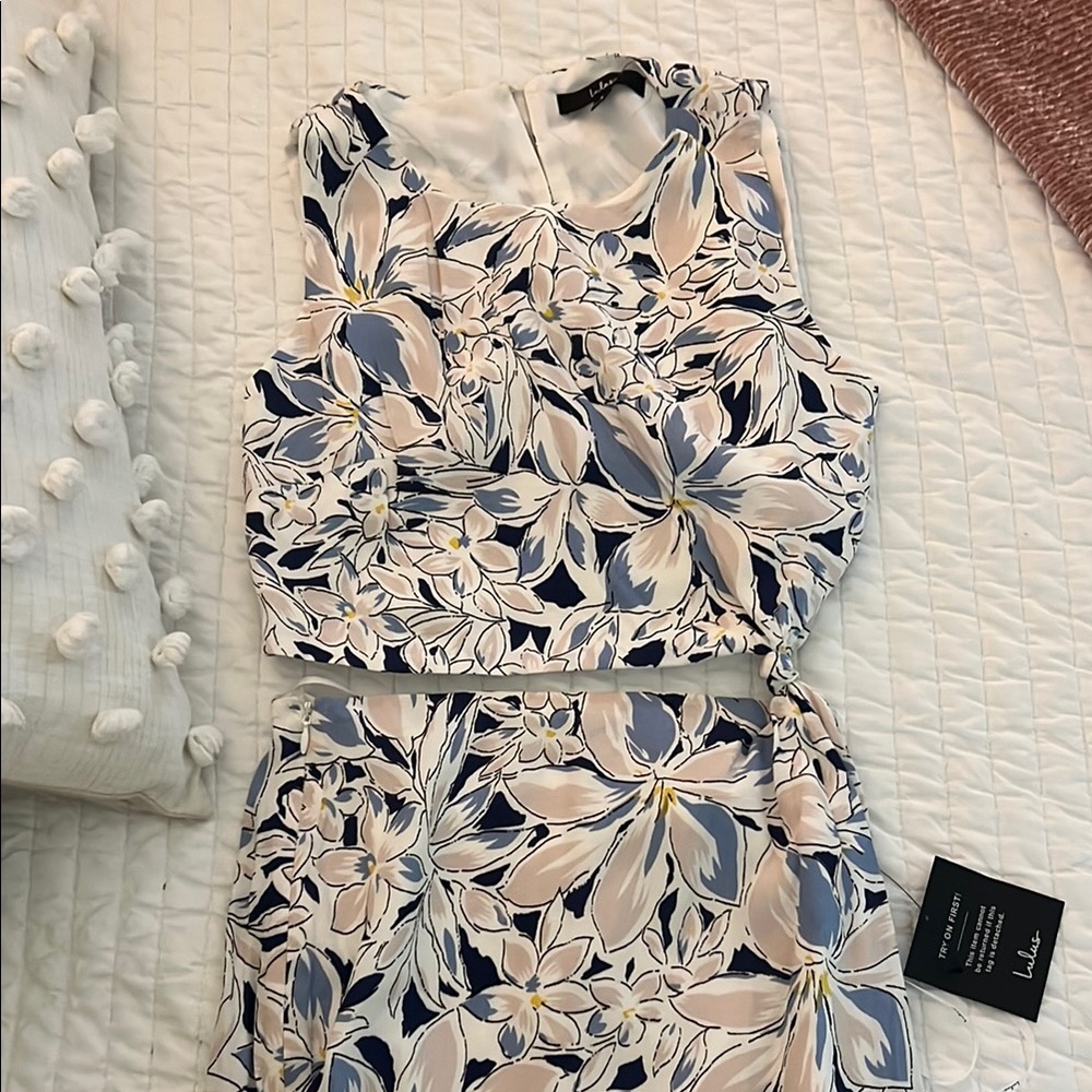 Lulu’s Floral Sleeveless Dress